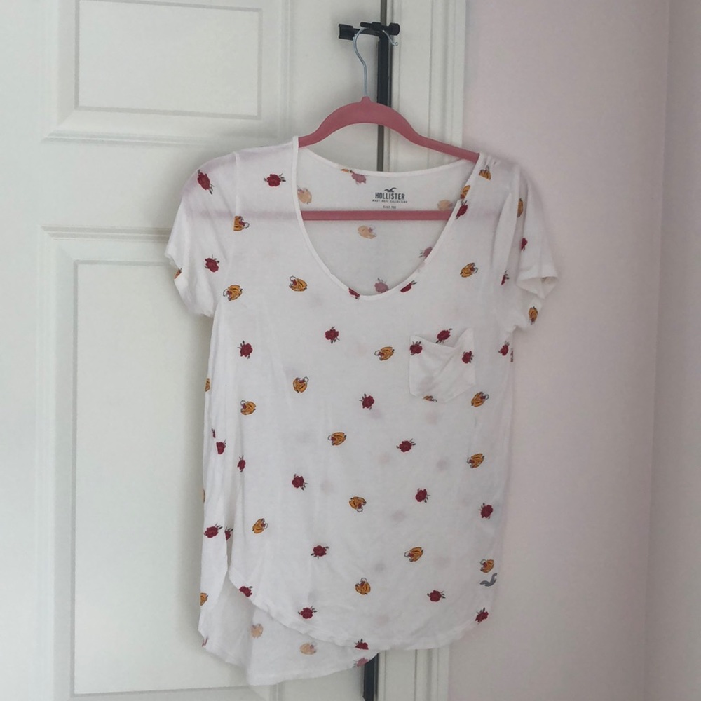 hollister tshirt